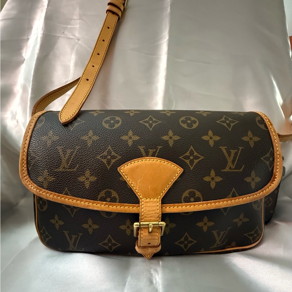 Louis Vuitton Classic Monogram Crossbody Bag Dianne type vintage used